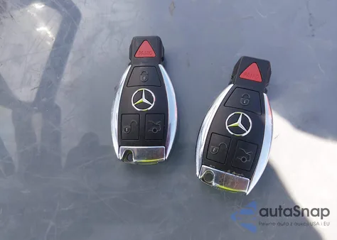 2014 Mercedes-Benz Glk 350 4Matic z USA, uszkodzony, nr VIN WDCGG8JB6EG320666